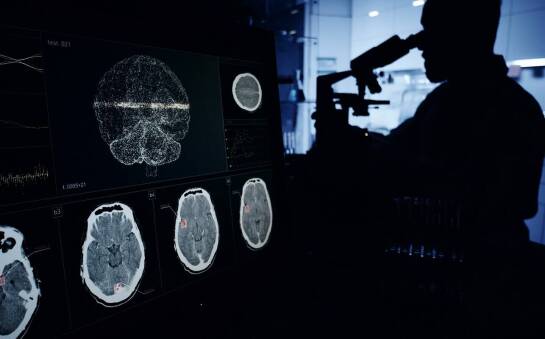 W jaki sposób rozpoznaje się zapalenie opon mózgowych?