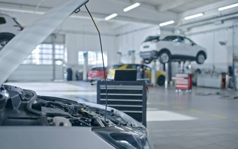 Jakie elementy karoserii warto mieć w swoim warsztacie?