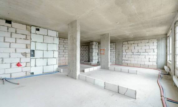 Ochrona przed nadmiernym zawilgoceniem pomieszczeń – rozwiązania hydroizolacyjne