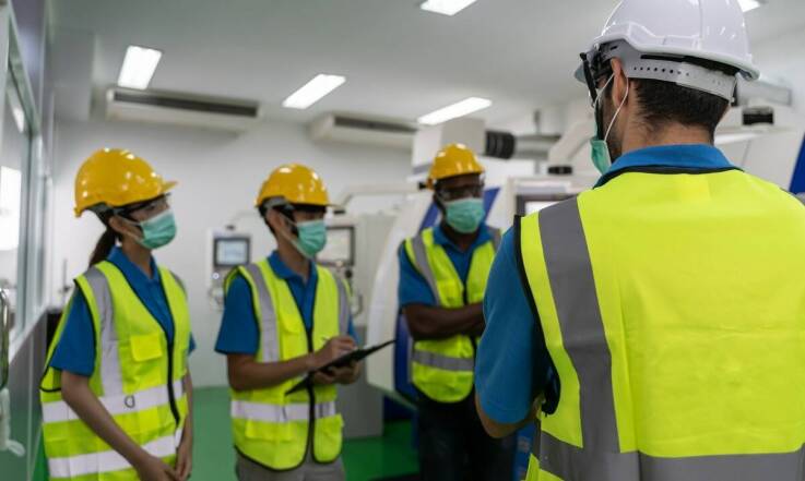 Czy kursy BHP są obowiązkowe dla wszystkich pracowników?