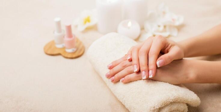 Jakie olejki do pielęgnacji paznokci znajdziesz w naszej ofercie?