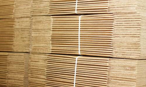 Jak palety kartonowe mogą zmniejszyć koszty logistyki