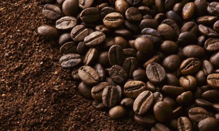 Jak wybrać dobrą kawę ziarnistą? Kilka prostych kroków, by cieszyć się najlepszym smakiem.