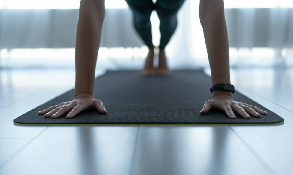 Jak pilates na maszynach wpływa na wzmocnienie mięśni głębokich