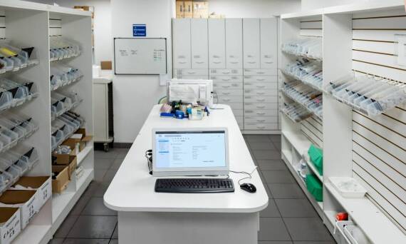 Konfekcjonowanie suplementów diety: klucz do zapewnienia ich świeżości