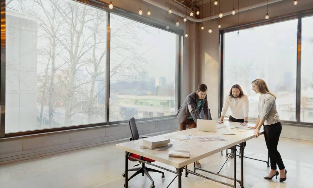 Jakie są korzyści z integracji sprzedaży i wynajmu kontenerów morskich?