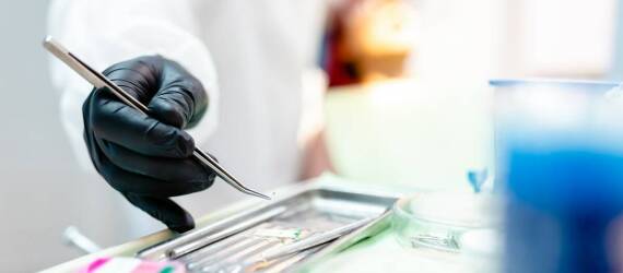 Jak często warto odwiedzać dentystę w ramach standardowej profilaktyki?