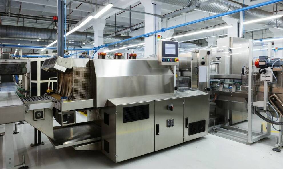 Przegląd nowoczesnych systemów sterowania w maszynach do obróbki cieplnej