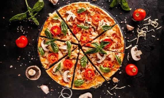 Dlaczego warto zorganizować przyjęcie z naszą pizzą w Kórniku?