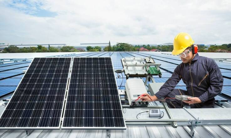 Jakie usługi oferuje elektryk w zakresie instalacji fotowoltaicznych?