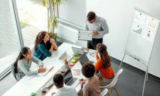 Znaczenie szkoleń z zakresu inteligencji emocjonalnej w pracy