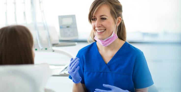 Jakie znaczenie ma higienizacja zębów w kontekście profilaktyki oferowanej przez gabinet dentystyczny?