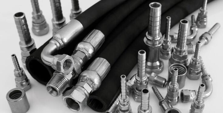 Bezpieczeństwo i trwałość węży do śrutowania: na co zwrócić uwagę?