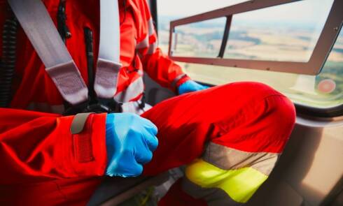 Skoki spadochronowe: Jak waga wpływa na wybór sprzętu?