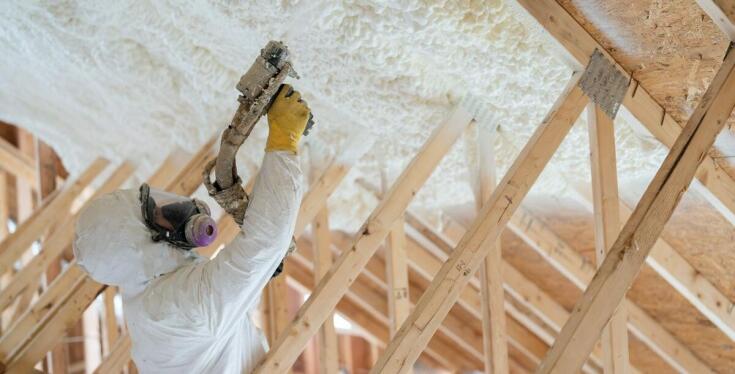 Nowoczesne rozwiązania izolacyjne dla budynków komercyjnych: pianka poliuretanowa