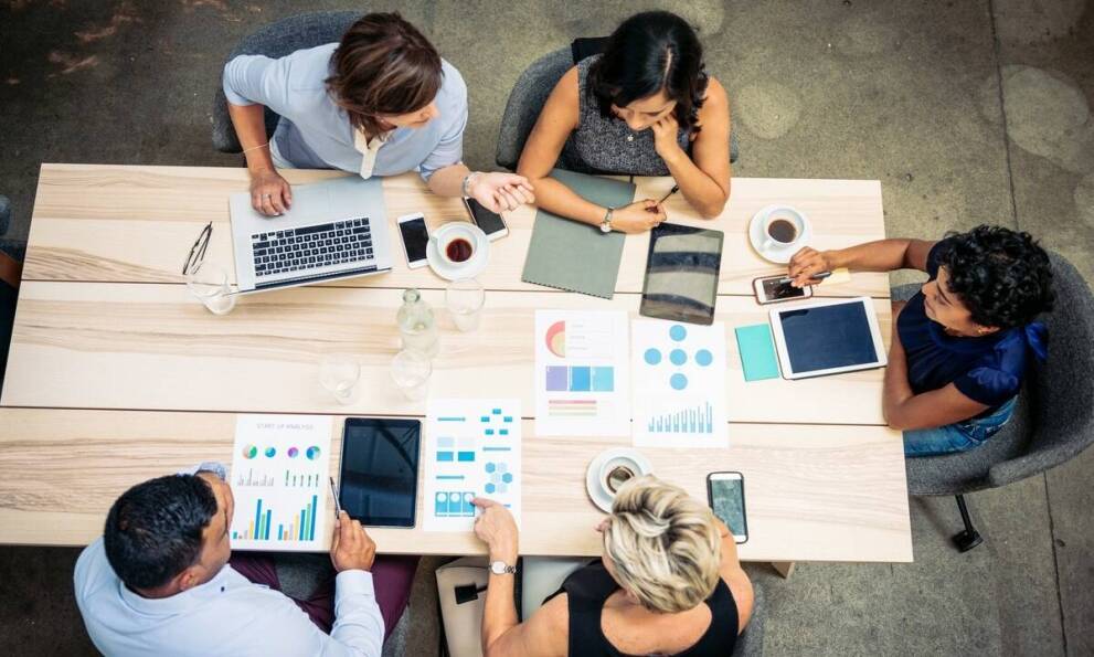 Jak agencje marketingowe z Warszawy tworzą treści sprzedażowe i informacyjne?