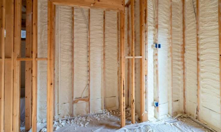 Jak skutecznie ocieplić stropodachy przy użyciu nowoczesnych technologii?