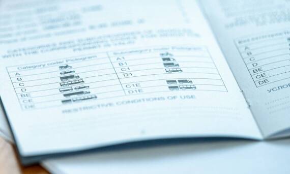 Umowa najmu a poświadczenie daty dokumentu – co warto wiedzieć?