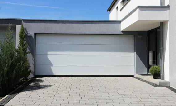 Wybór bramy garażowej – na co zwrócić uwagę?