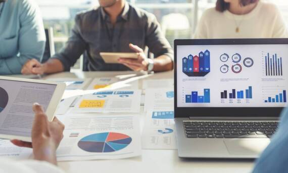 Jak biura rachunkowe pomagają w wyprowadzaniu zaległości podatkowych?