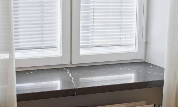 Parapety kamienne jako element wykończeniowy wnętrz