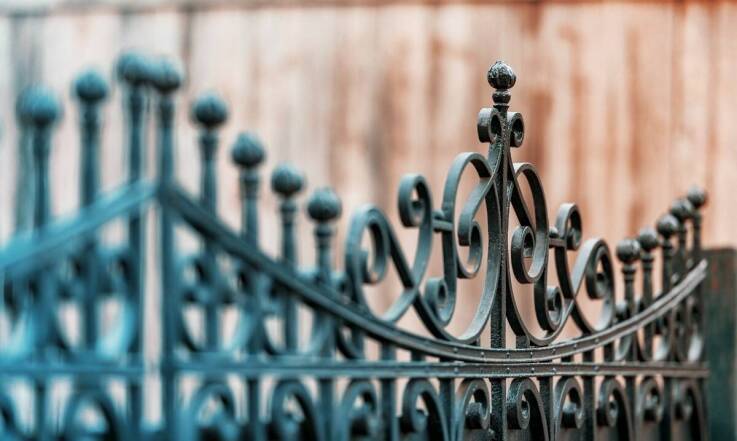 Furtki ogrodzeniowe - praktyczność i bezpieczeństwo dla Twojej posesji