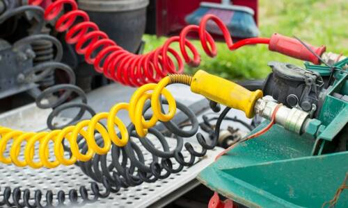 Wybór odpowiednich przewodów do sprężarek dla przemysłu ciężkiego