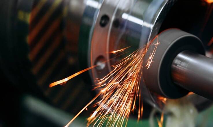 Dlaczego warto inwestować w zaawansowane technologie szlifowania rolek?