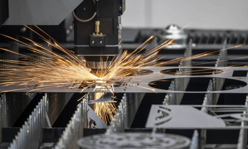 Jak jakość cięcia laserowego stali czarnej wpływa na wytrzymałość produkowanych elementów?