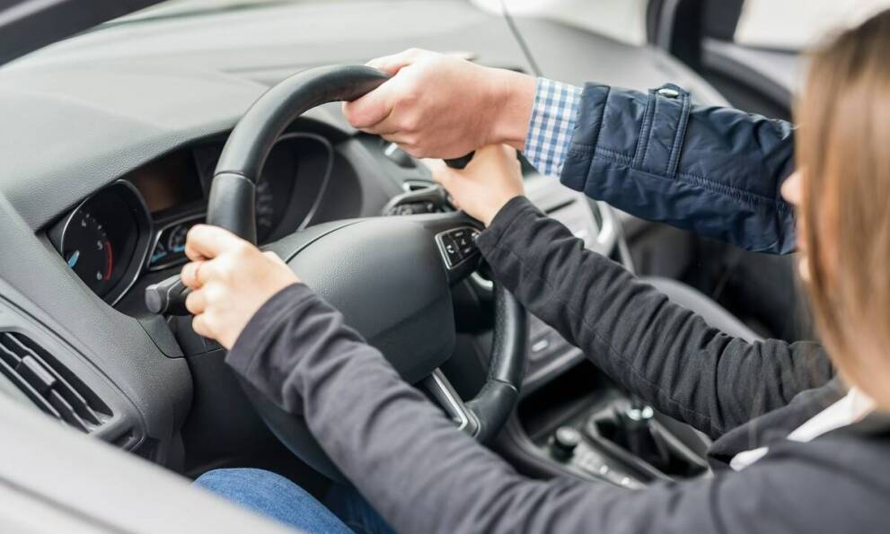 Kursy na prawo jazdy Gdańsk - porównanie kursów tradycyjnych i ekspresowych