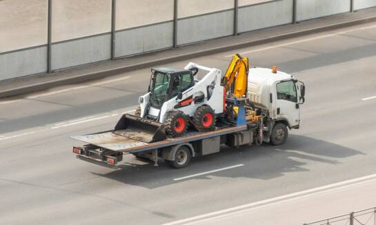 Holowanie pojazdów a bezpieczeństwo na drogach – rola autopomocy w Poznaniu