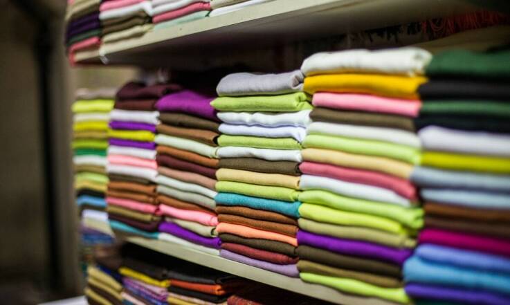 Co warto wiedzieć o jakości ubrań sportowych z outletu?