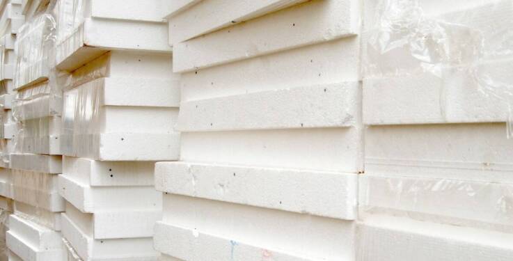 Wybór odpowiedniego styropianu do ociepleń – co brać pod uwagę?