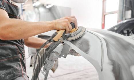 Jak naprawy blacharskie wpływają na bezpieczeństwo pojazdów?