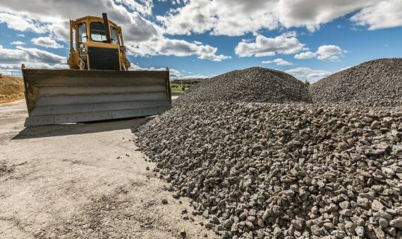 Jakie czynniki wpływają na wybór odpowiednich kruszyw drogowych?