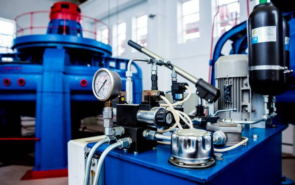 Znaczenie regeneracji siłowników hydraulicznych w sektorze budowlanym