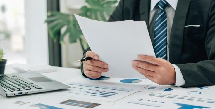 Jak skutecznie negocjować z ubezpieczycielem w sprawie zaniżonego odszkodowania AC?