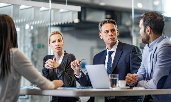 Jak biuro rachunkowe pomaga minimalizować ryzyko błędów kadrowo-płacowych?