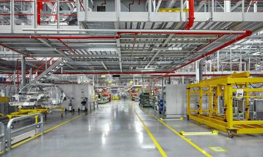 Jak nowoczesne maszyny do cięcia tkanin wpływają na szybkość produkcji?