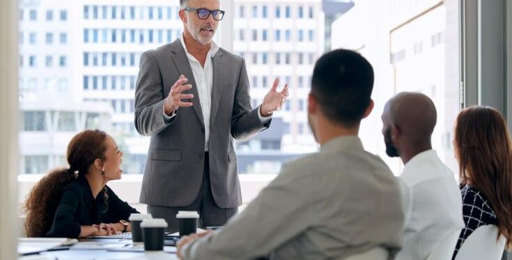 Jak usługi CFO na godziny mogą wspierać strategiczne planowanie finansowe firmy?