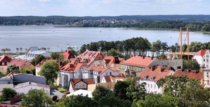Wybierz domki na Kaszubach nad jeziorem na wymarzone wakacje z dala od miasta