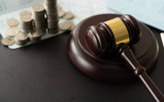 Jak prawo cywilne reguluje kwestie związane z kredytami frankowymi?