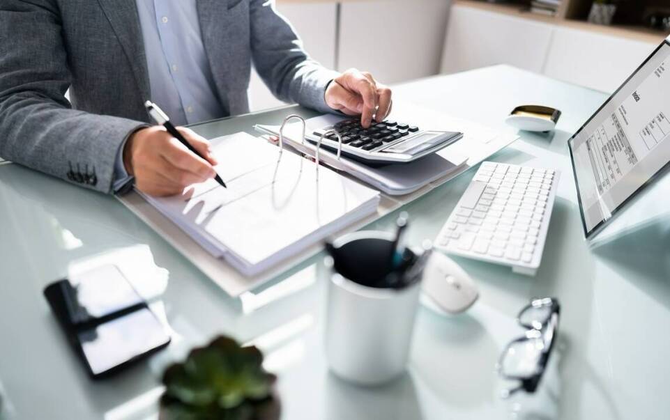 Jak sprzedaż zderzaków wpływa na oszczędności w naprawach samochodowych?