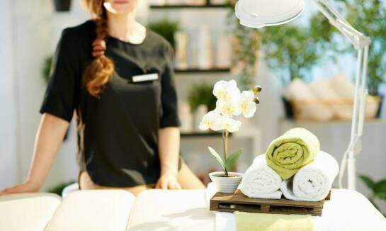 Jak nasz salon kosmetyczny pomaga klientom odnaleźć swój unikalny styl?