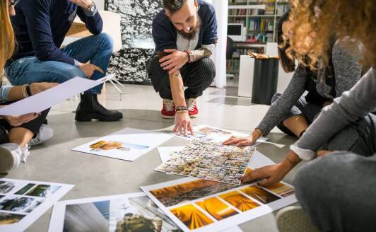 Jakie są zalety nauki w małych grupach podczas kursu na przewóz rzeczy?