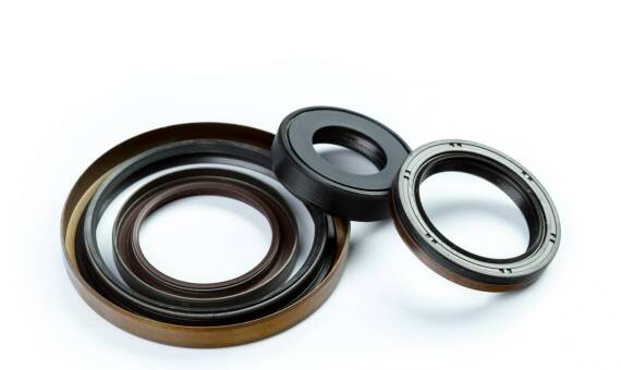 Wpływ materiałów odpornych na czynniki chemiczne na trwałość korków