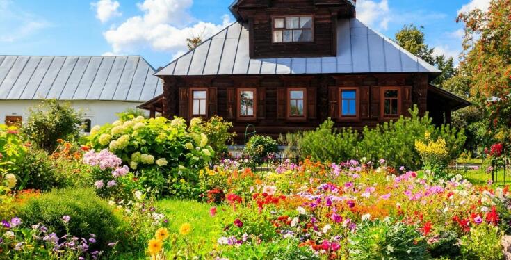 Sezonowe atrakcje na patio wypoczynkowym hotelu w Jastrzębiej Górze