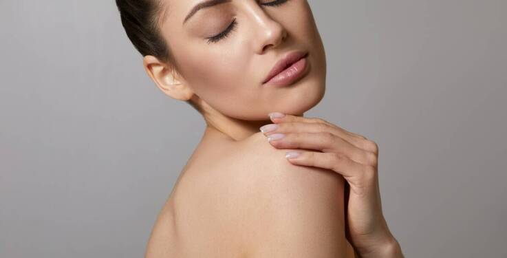 Redukcja cellulitu a poprawa jędrności skóry – jakie zabiegi wybrać?