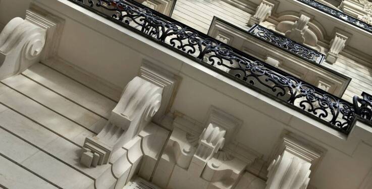 Czy wartość historyczna budynku wpływa na jego wycenę przez rzeczoznawcę?