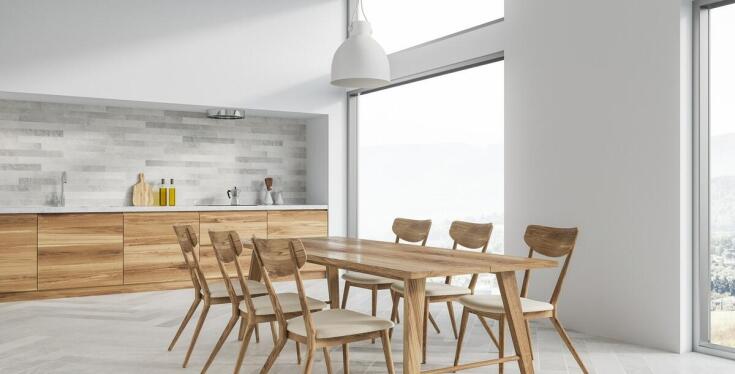 Stoły dębowe z litego drewna jako inwestycja w trwałość i estetykę